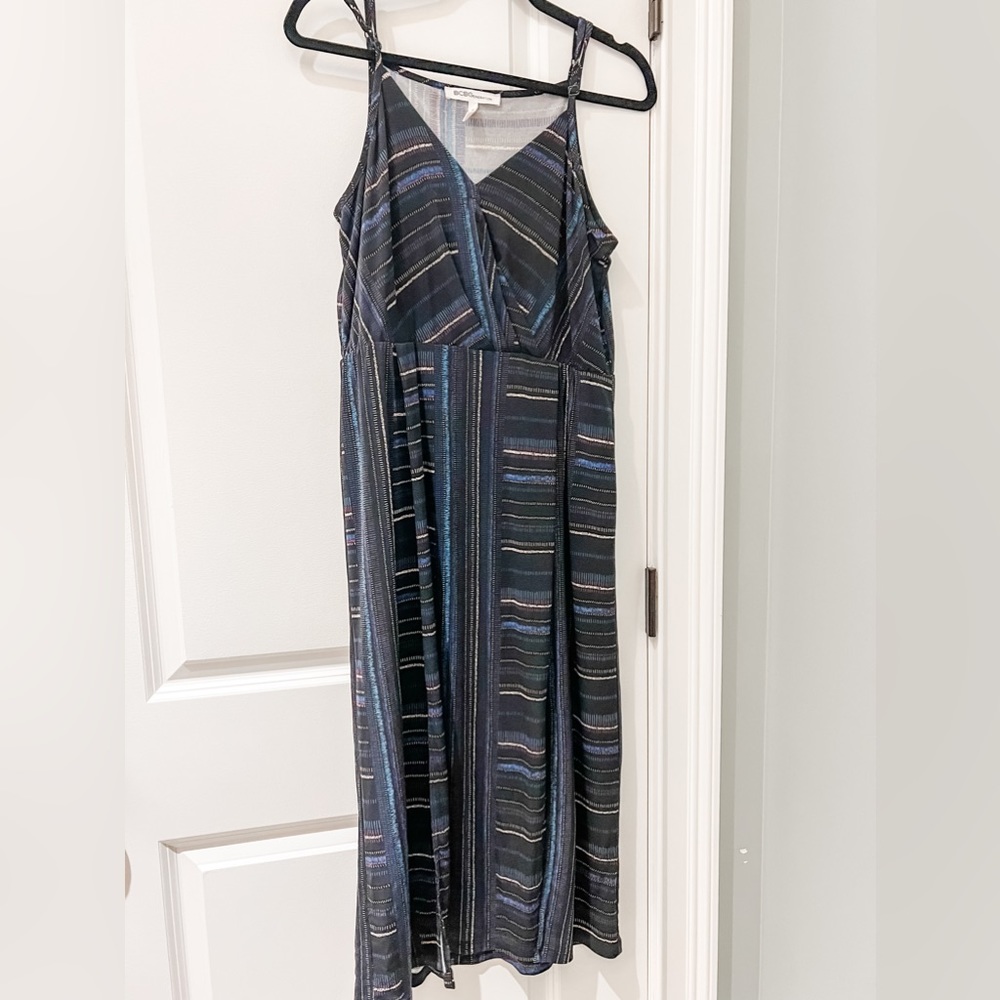 BCBGeneration drape midi dress in black with design